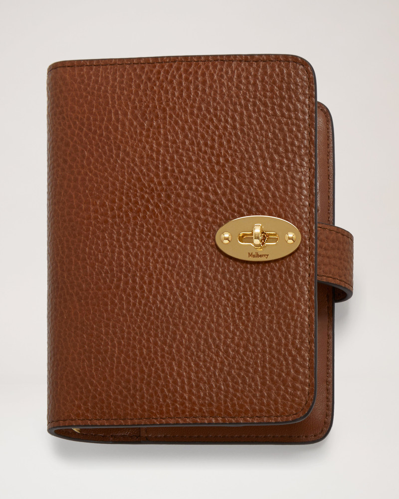 Postman's Lock Pocket Book
Oak Small Classic Grain 1