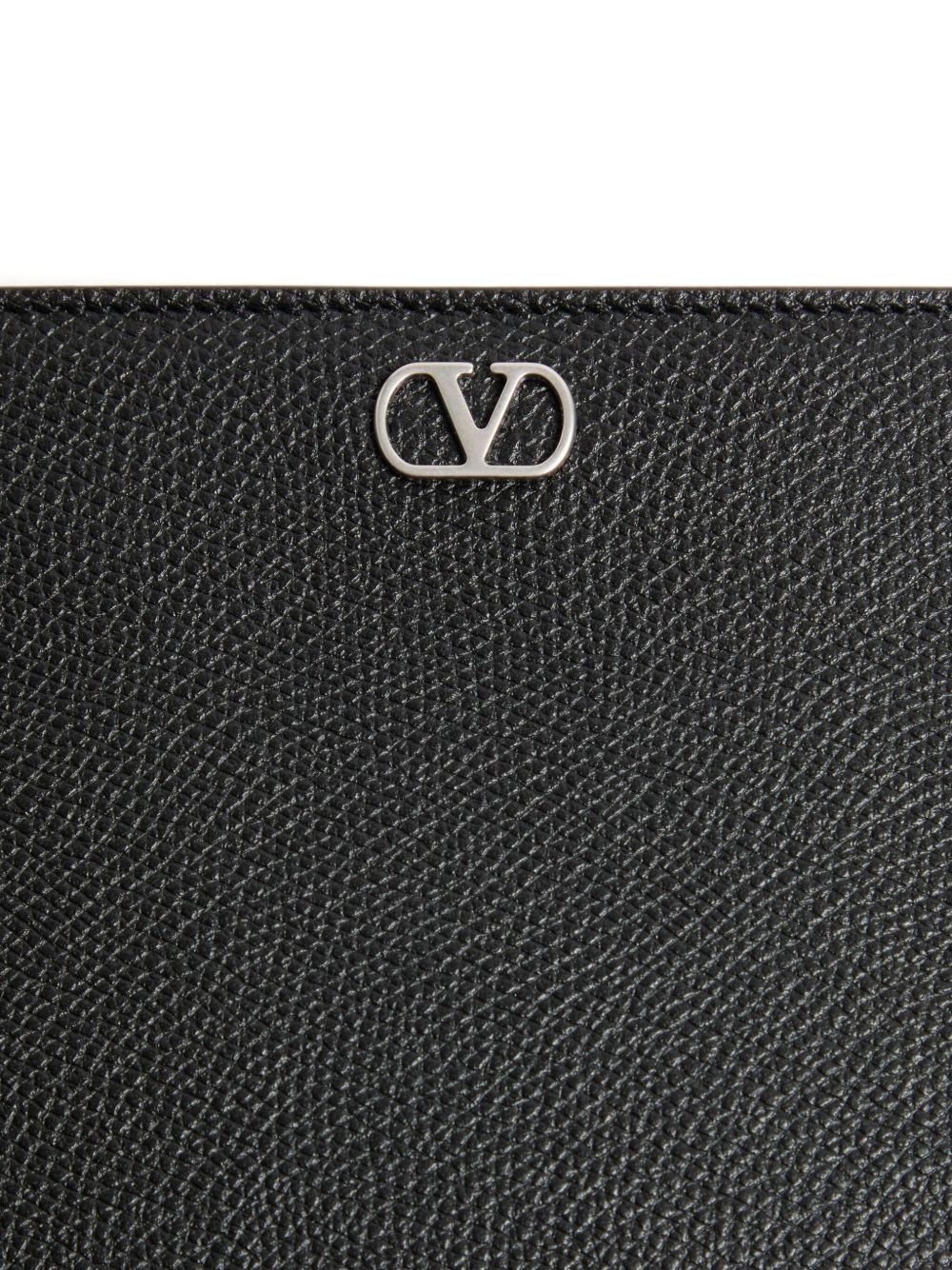 VLOGO SIGNATURE GRAINY CALFSKIN POUCH - 6