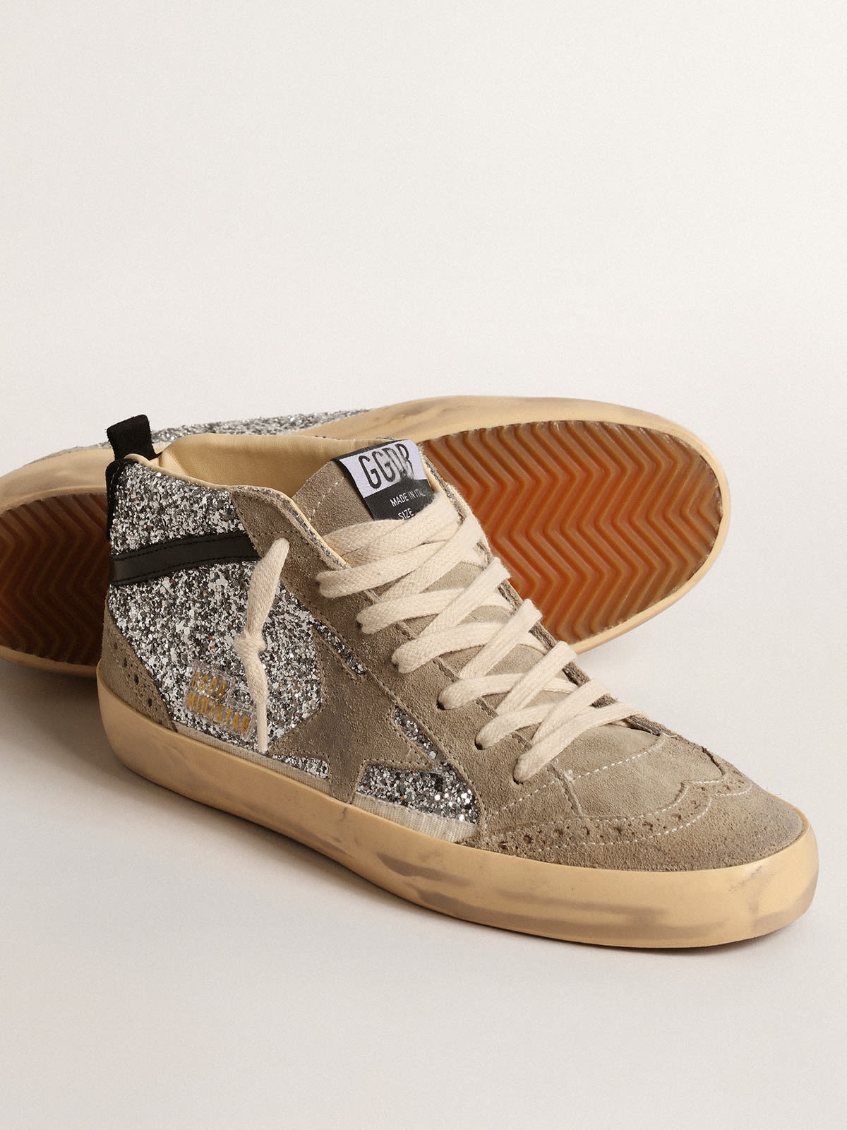 Mid Star in silver glitter with suede star and black flash - 4