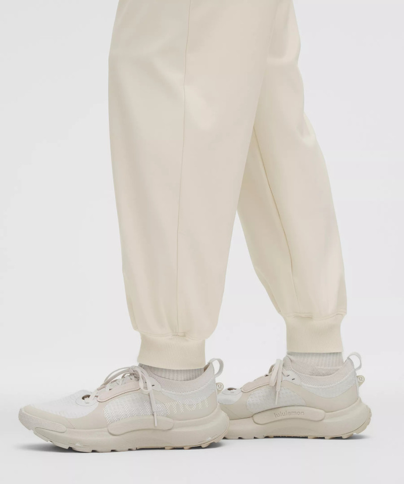 Daydrift High-Rise Jogger *Tall 7