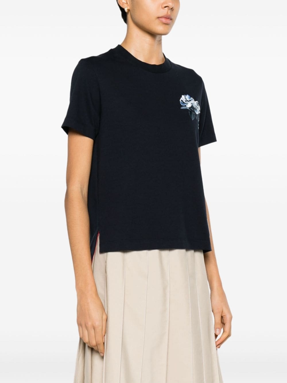 rose-embroidered cotton T-shirt - 3