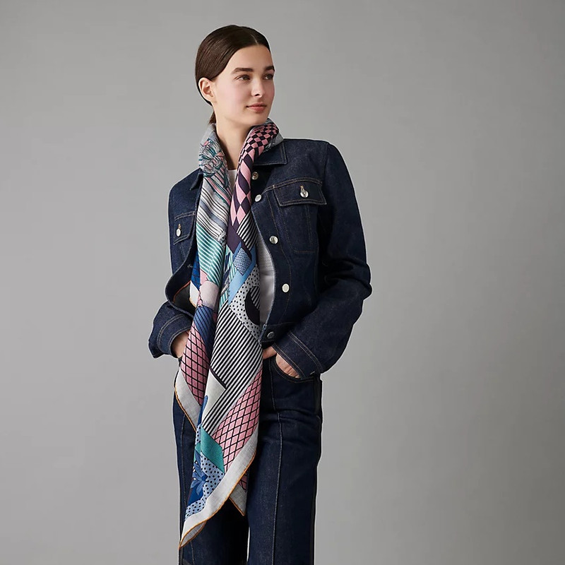 Hermès Grand Theatre Nouveau shawl 140 outlook