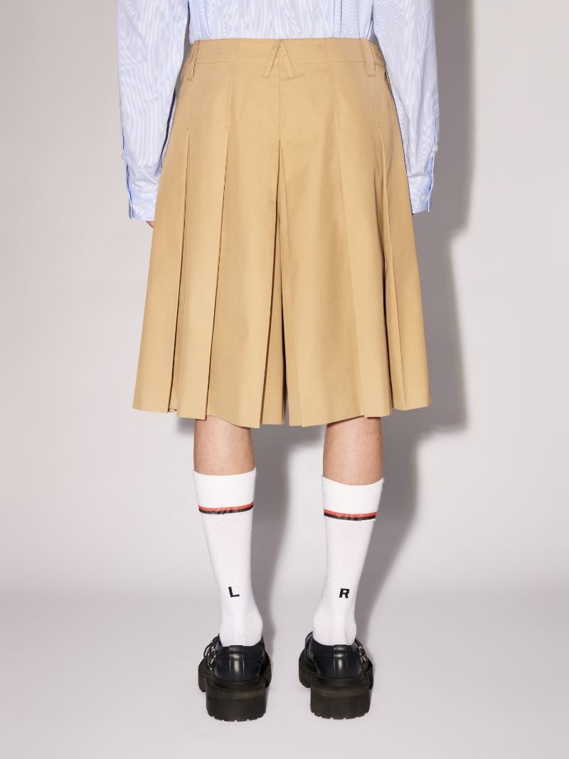 Pleated Short Pants 4