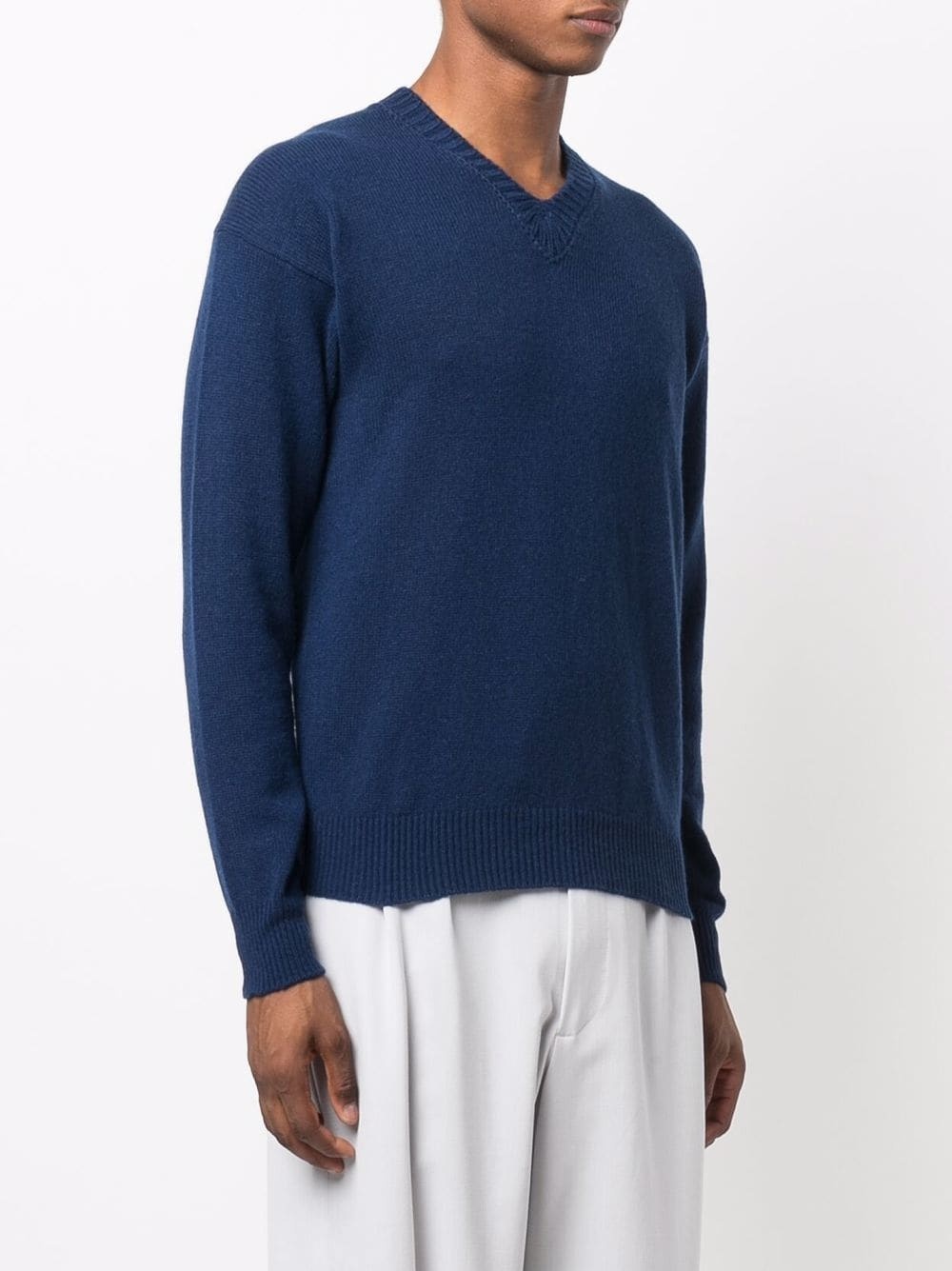 V-neck long-sleeve jumper - 3