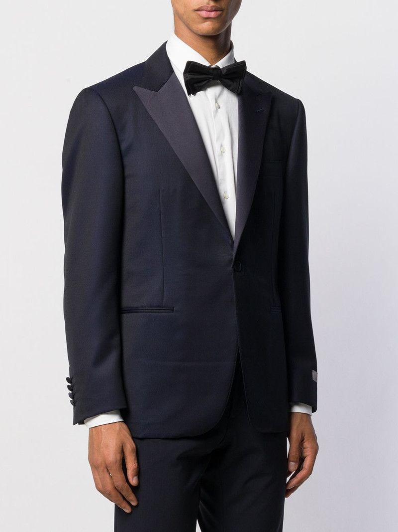 tailored suit jacket 3