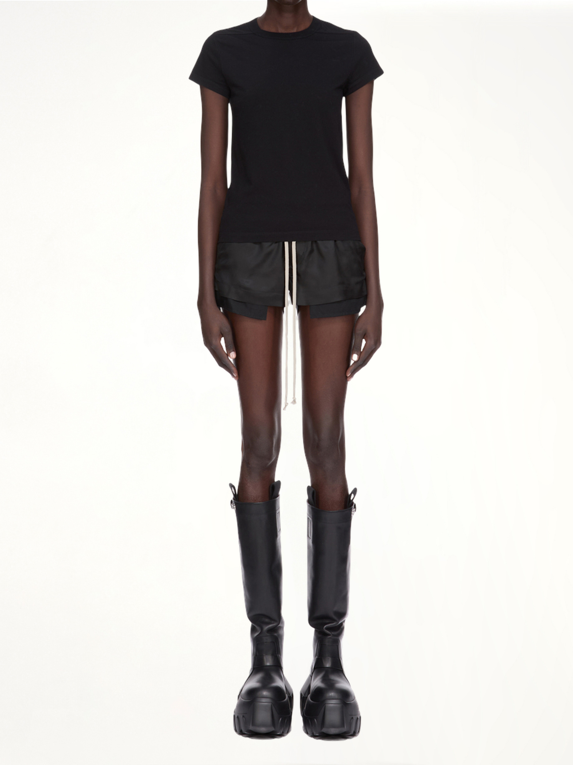 Cropped Level T in Black - 4