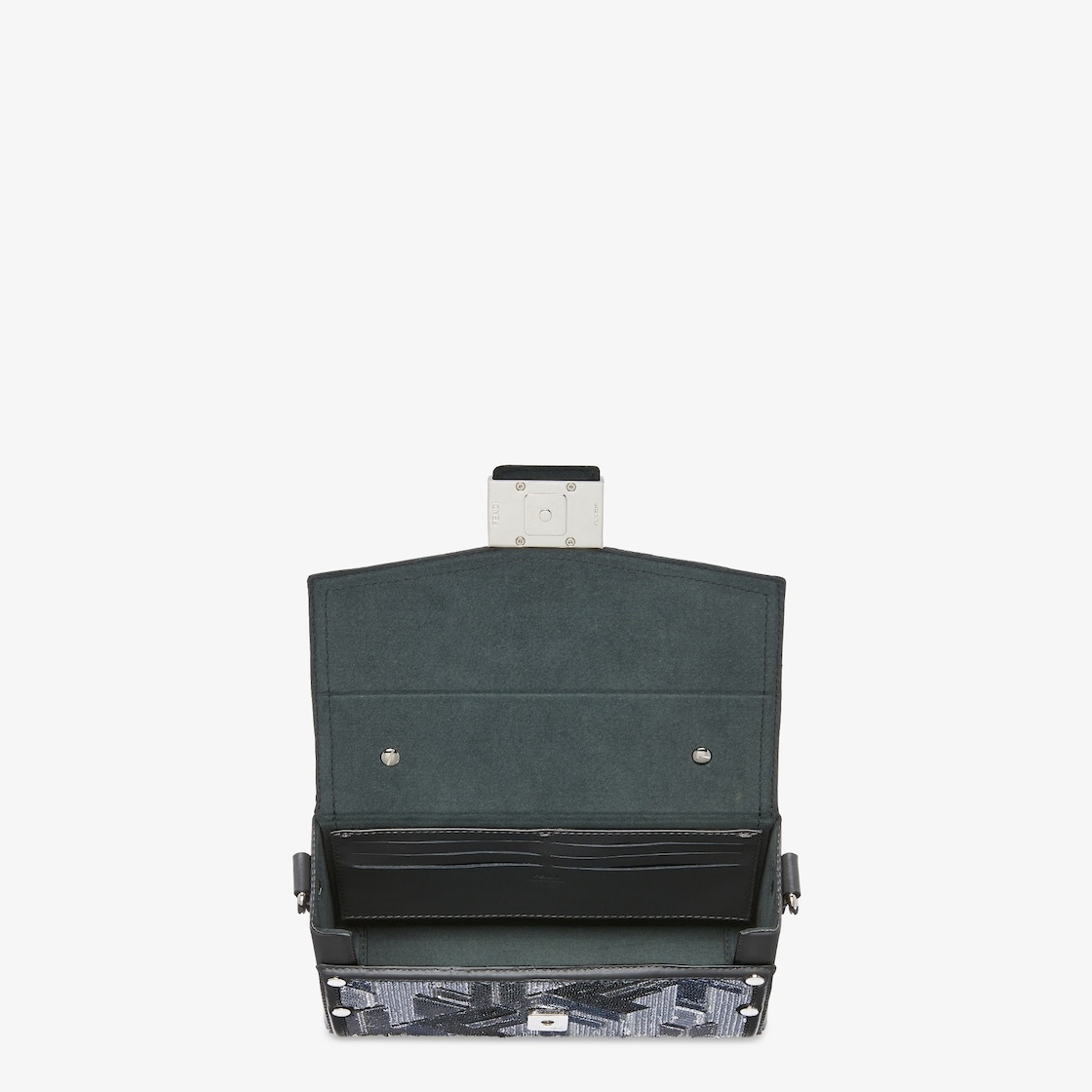 Soft Trunk Baguette 4