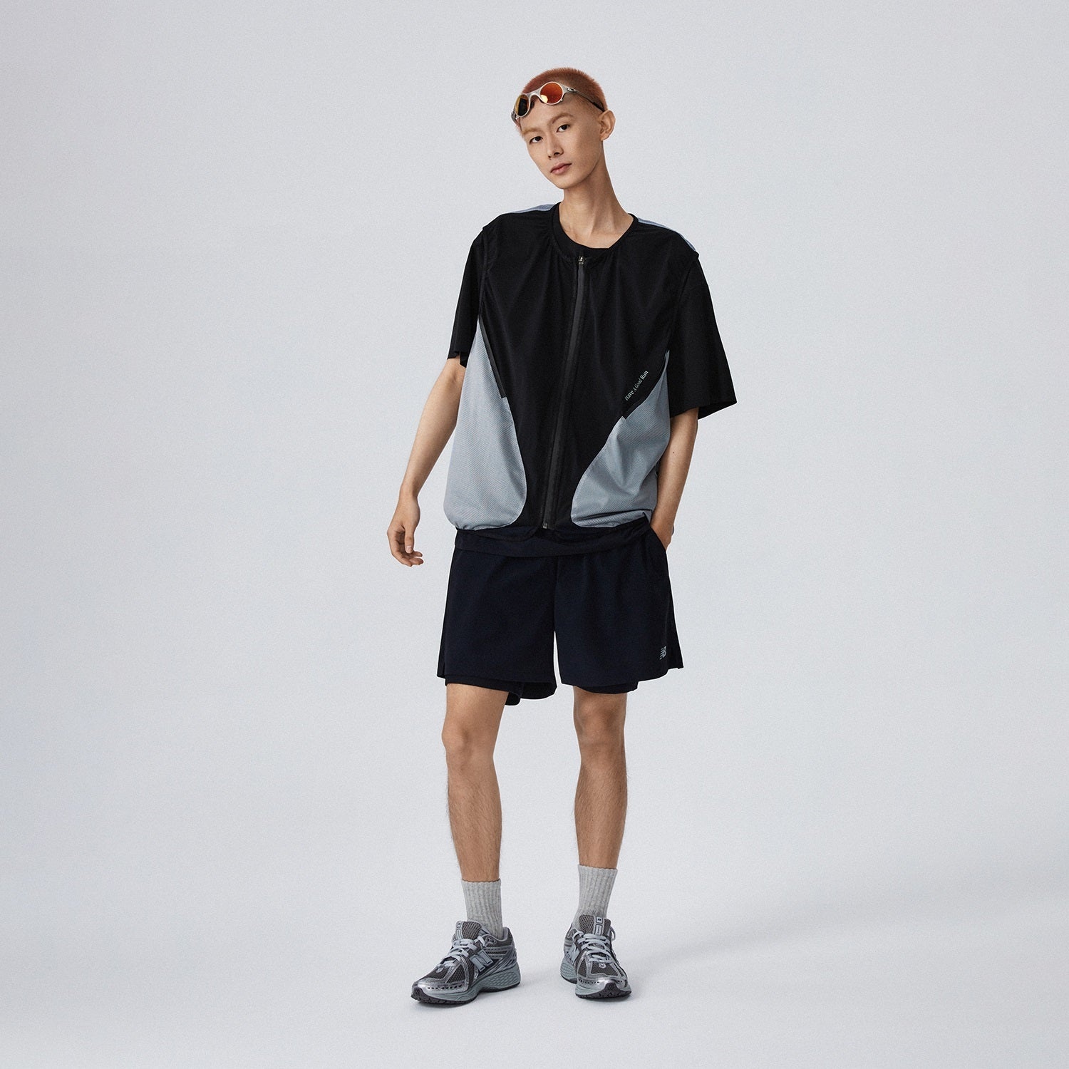 New Balance Vest With Mesh Pocket 'Black' NJE25081-BK - 3