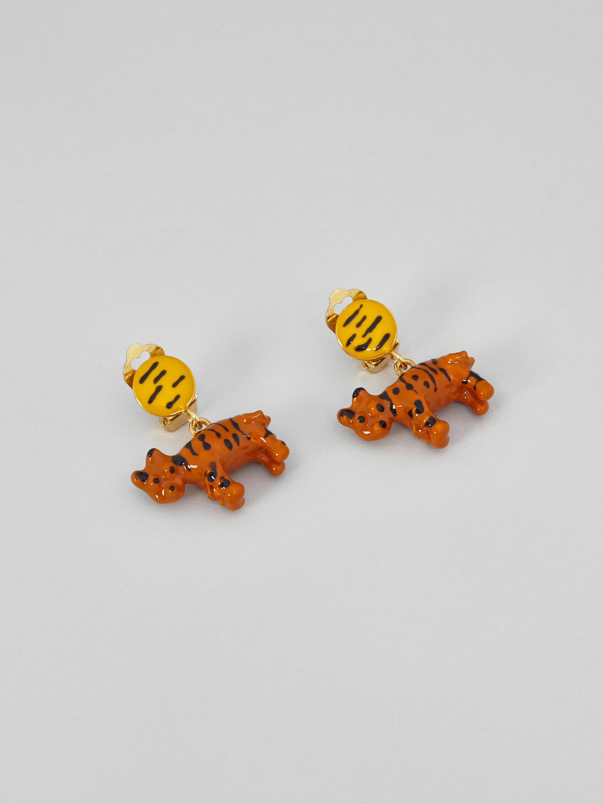 NAIF TIGER CLIP-ON EARRINGS IN METAL AND RESIN - 4