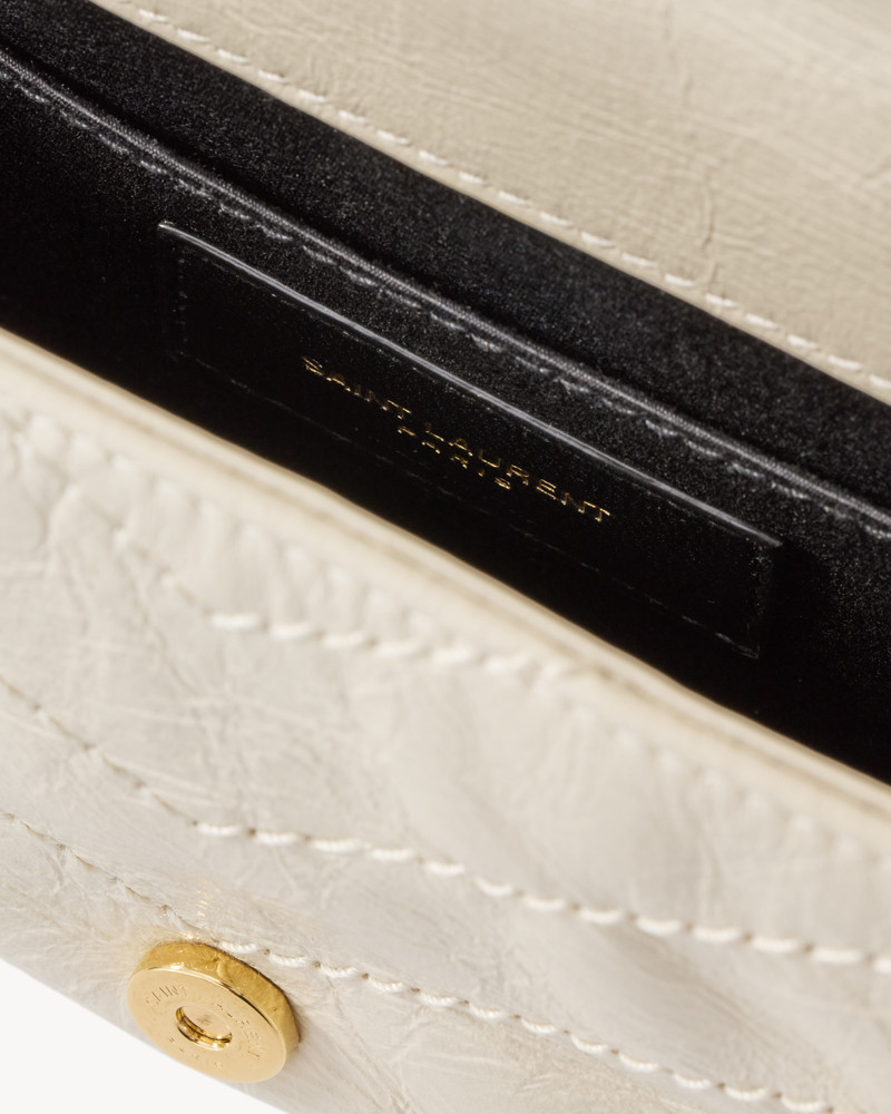 NIKI CHAIN POUCH IN VINTAGE LEATHER 8