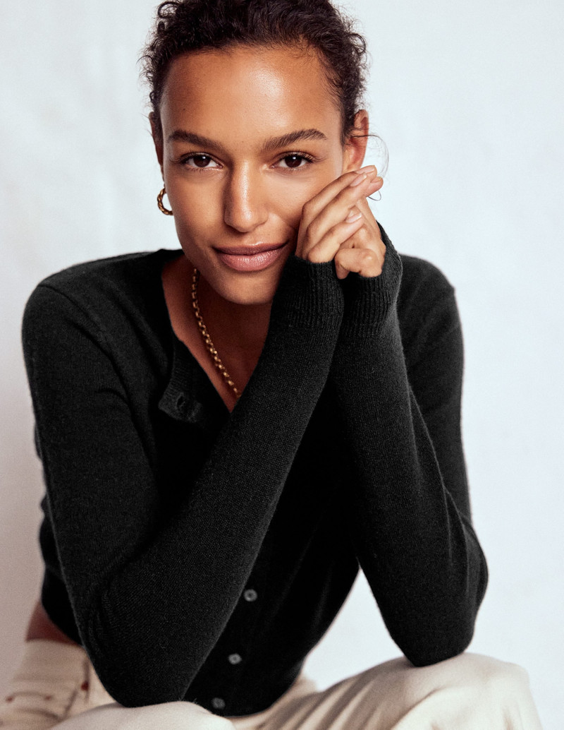 Eva Cashmere Cropped Cardigan-Black - 1