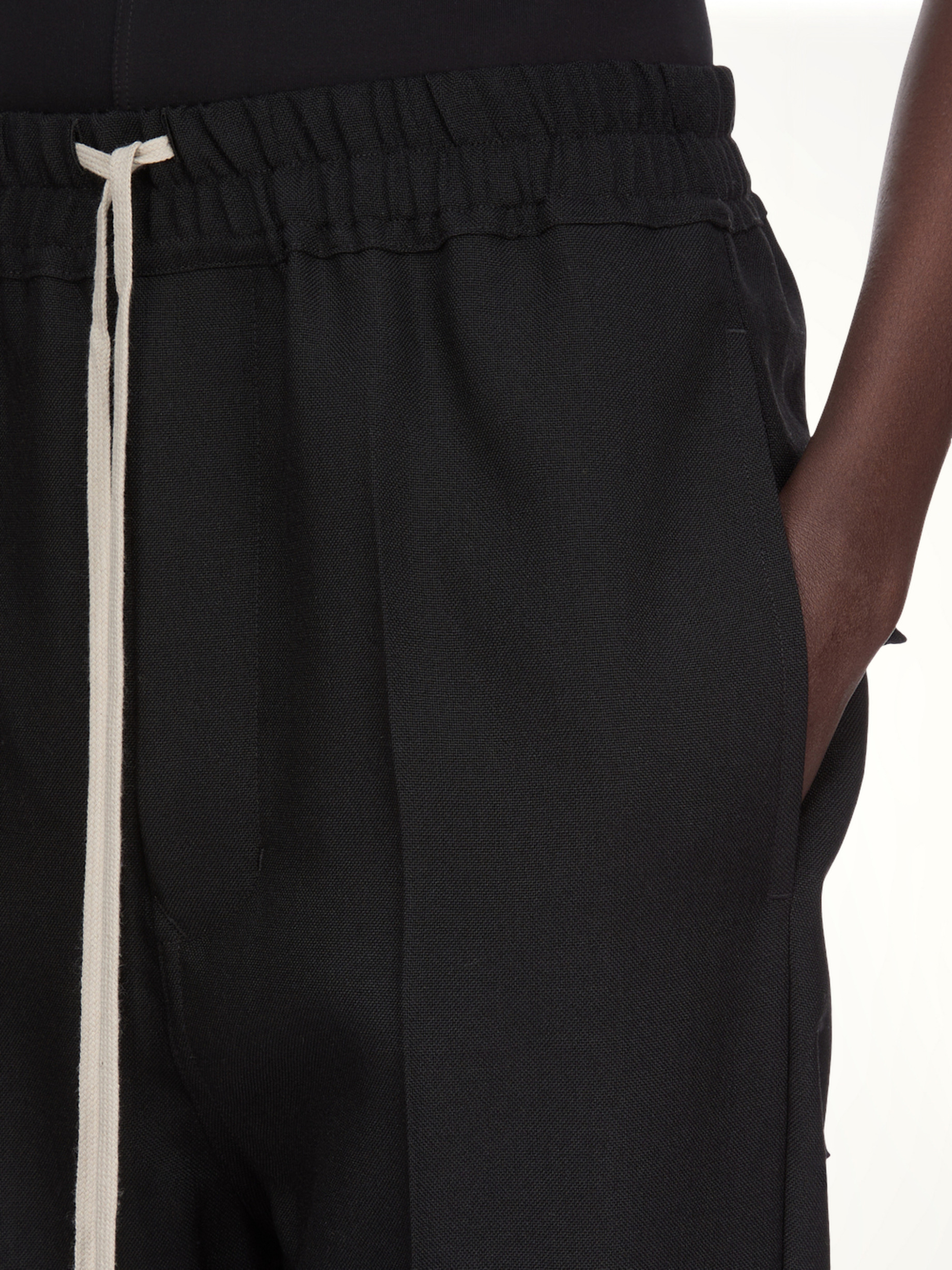 Drawstring Astaires Cropped in Black - 6