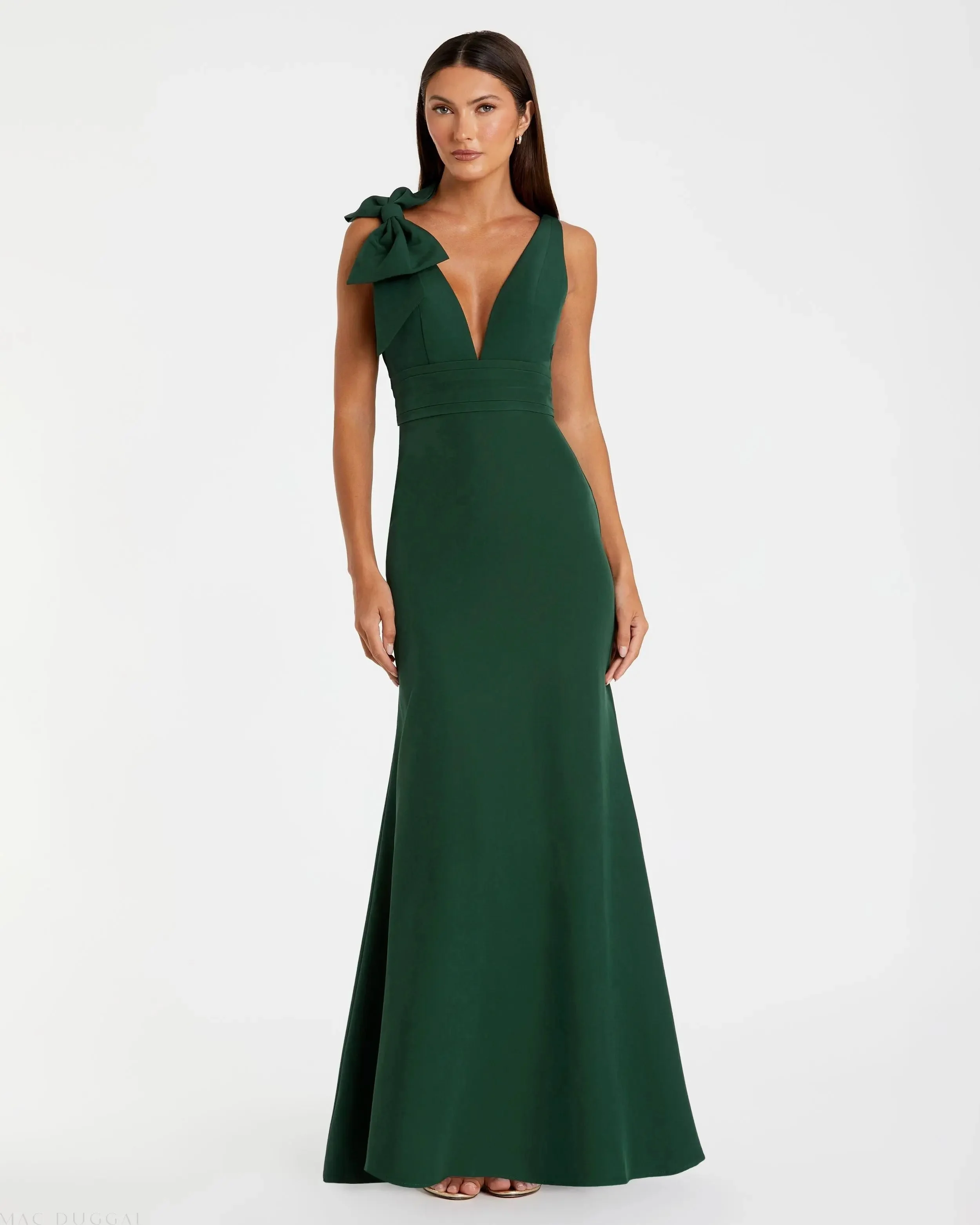 Emerald Sleeveless V Neck Bow Detail Mermaid Gown - 1