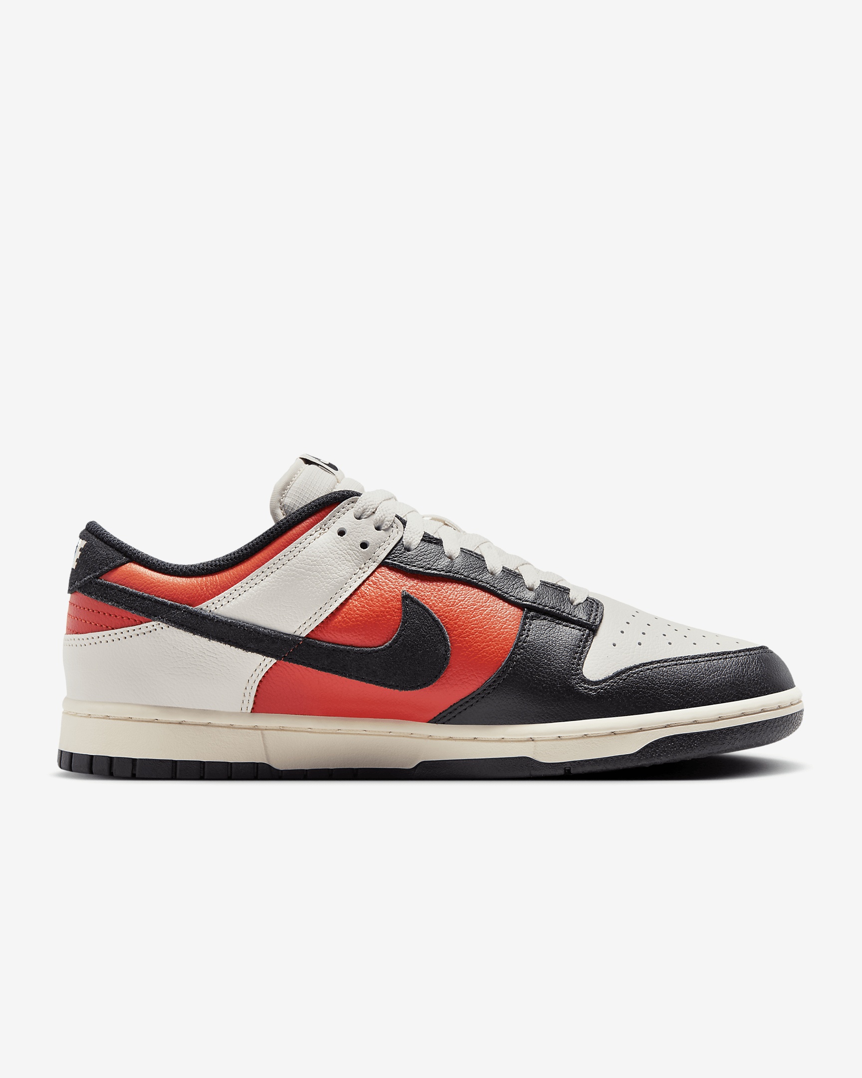 [NIKE]★DUNK LOW RETRO★Black/Red★22.5-25cm★新商品★ Nike Dunk Low Retro | sneakersnstuff | REVERSIBLE