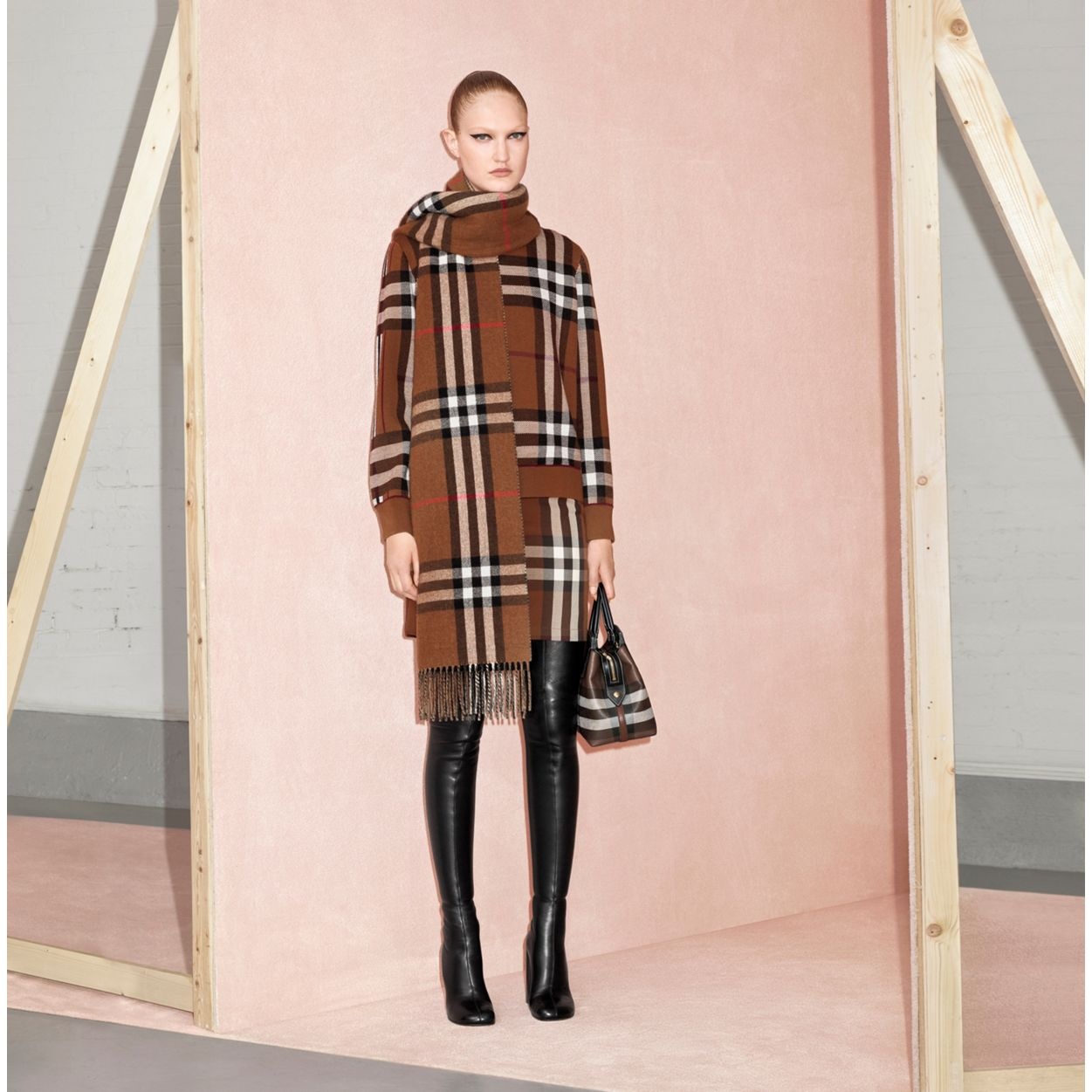 【関税＆送料込み】Burberry Stivali Nero Burberry Stivali Con Fibbia | Nero | FARFETCH IT