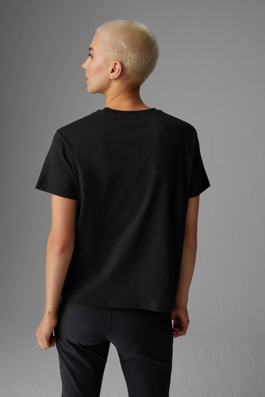 CALA T-SHIRT IN BLACK - 3
