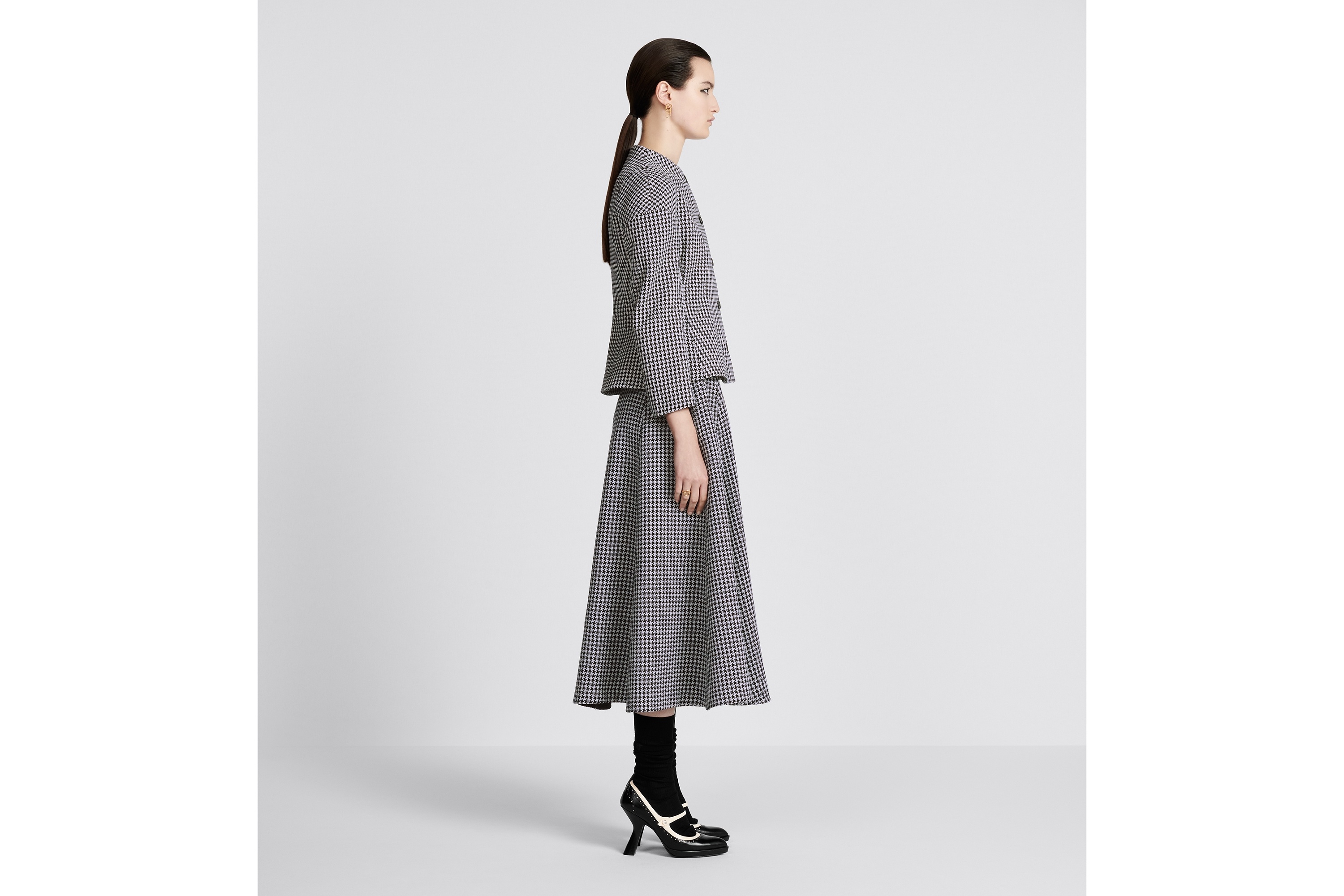 Mid-Length Skirt with Slit - 5