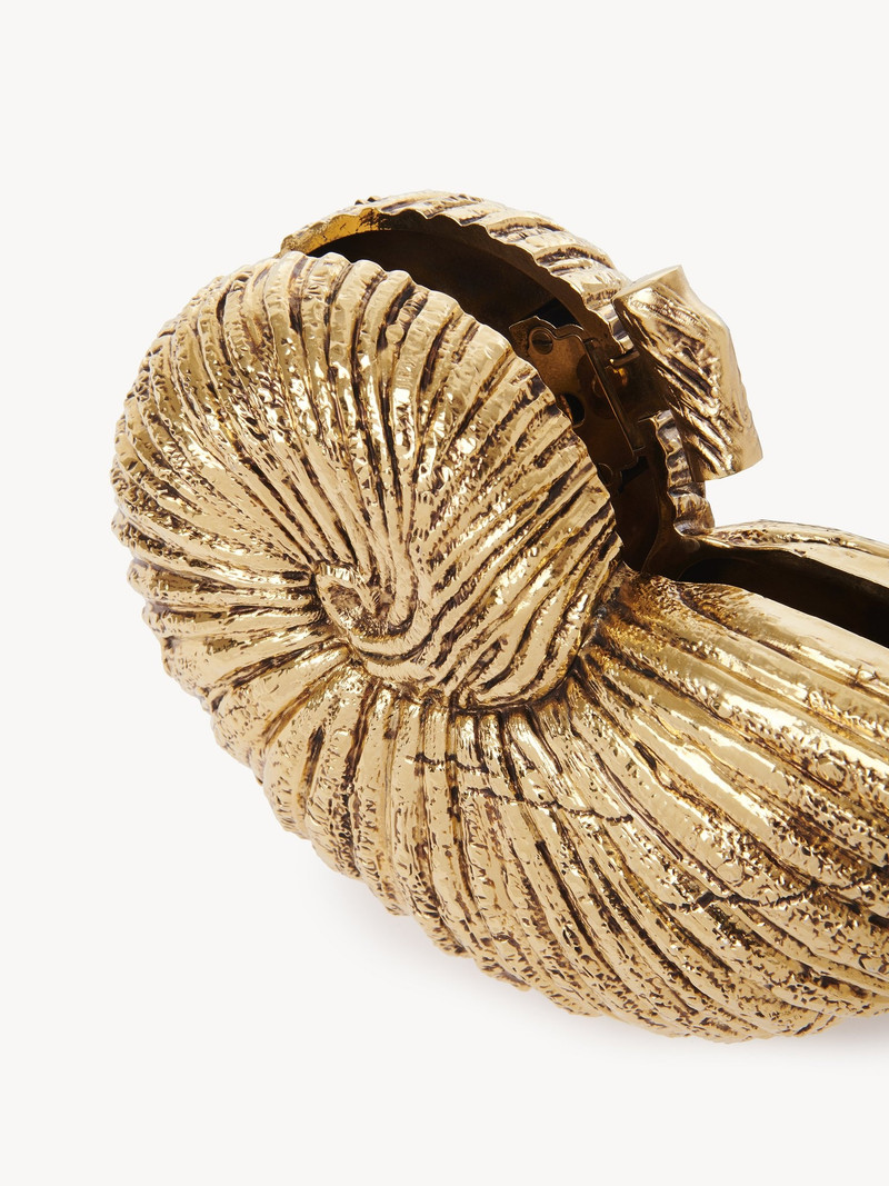 SEA TREASURES SHELL MINAUDIÈRE IN METAL 5