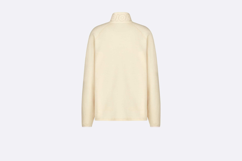 Long-Sleeved Polo Shirt 2