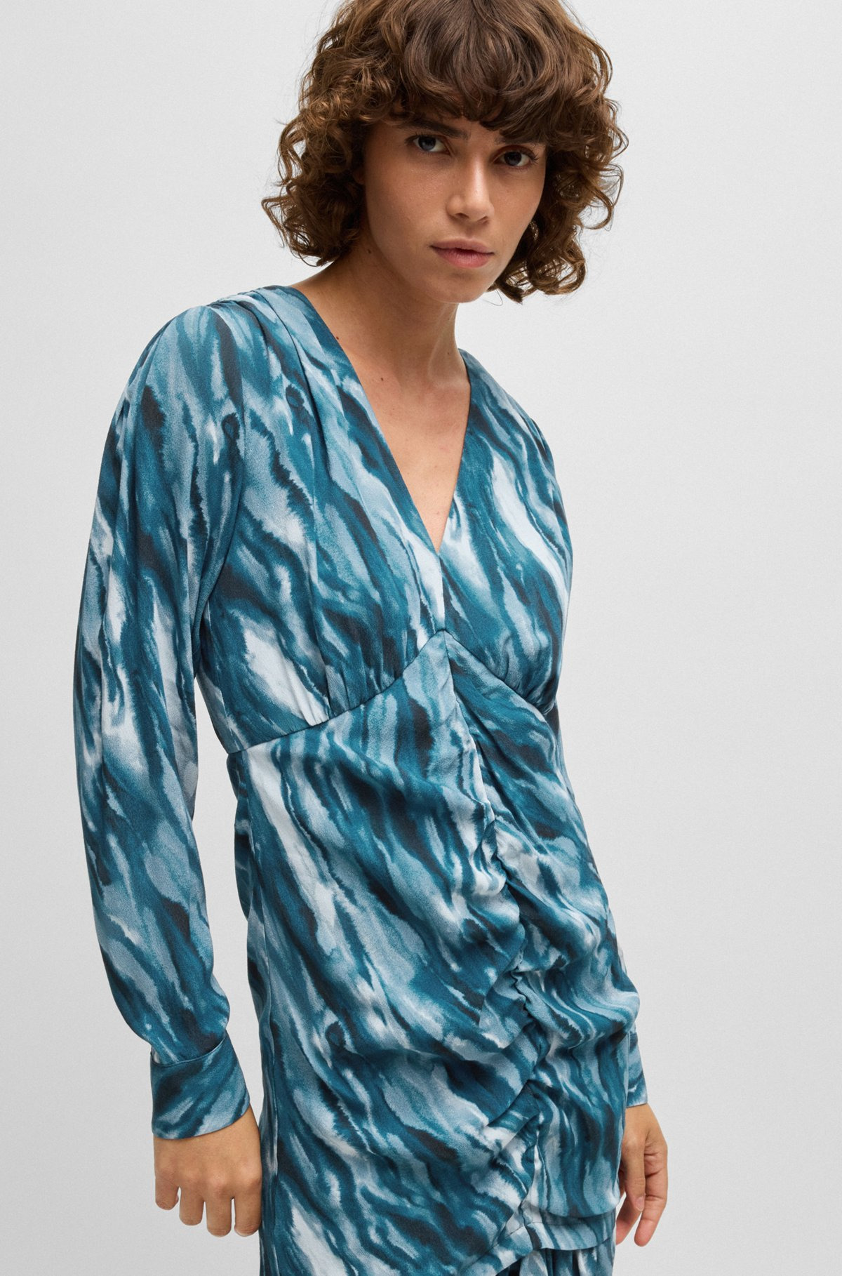 GATHERED-FRONT DRESS WITH MARBLE-EFFECT PRINT - 5