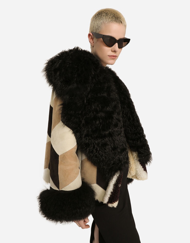 Short heavy jacket in sheepskin patchwork - 4