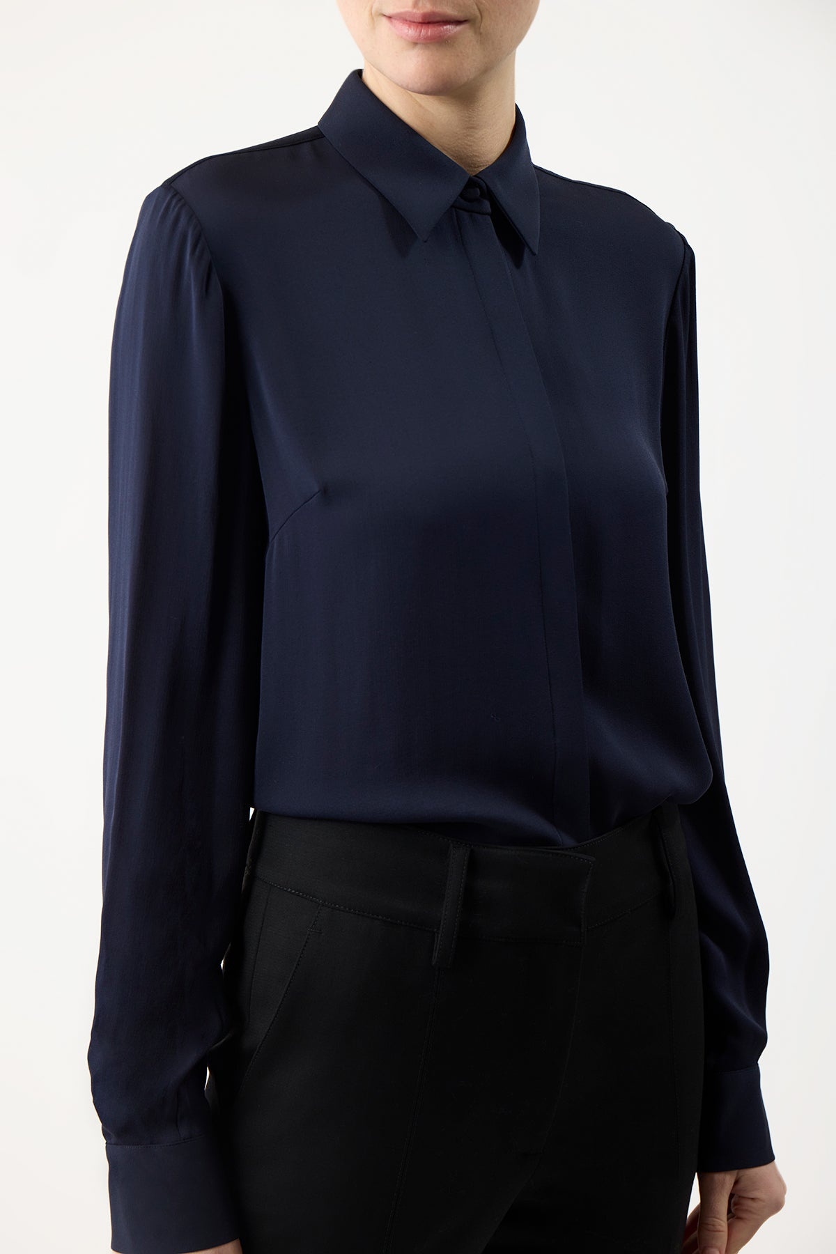 Henri Blouse in Dark Navy Silk Cashmere - 5