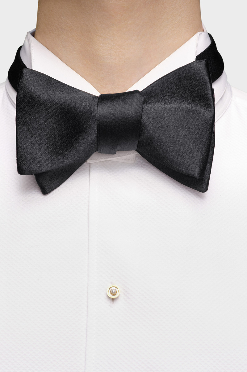 Maison Margiela Bow Tie outlook