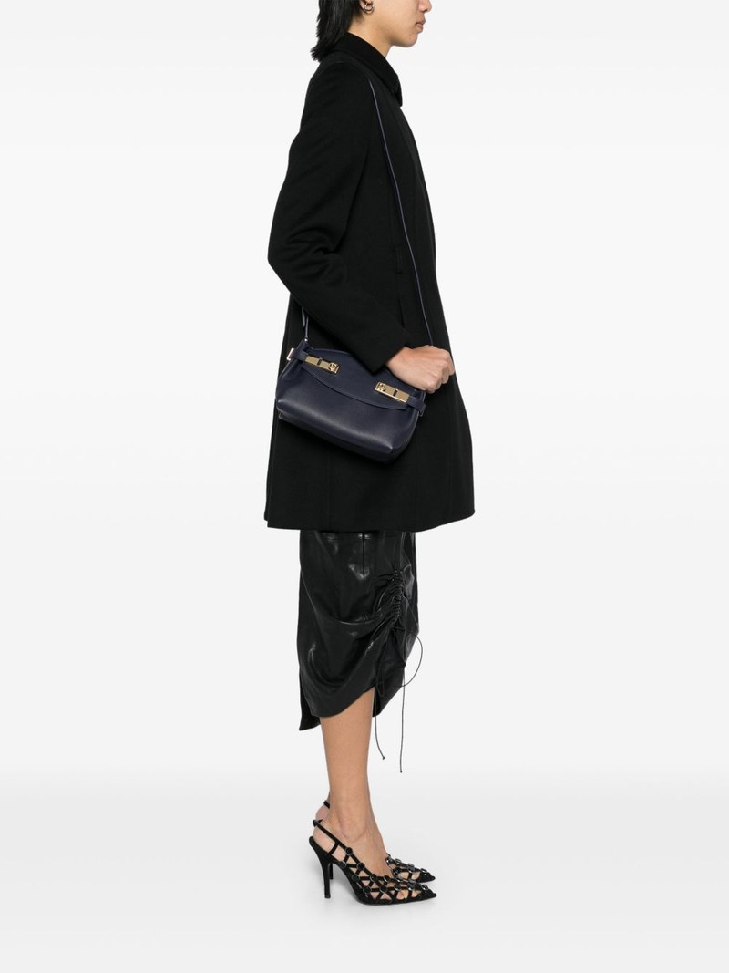 FERRAGAMO Hug bag outlook