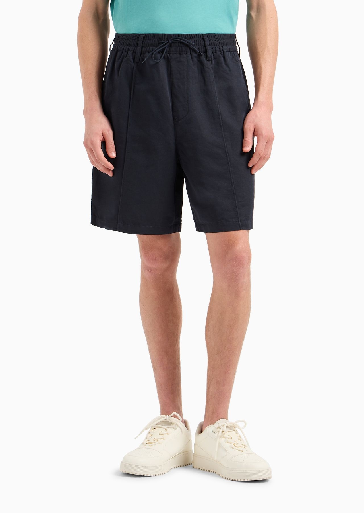 Linen-blend twill Bermuda shorts with crease and elasticated waist - 2