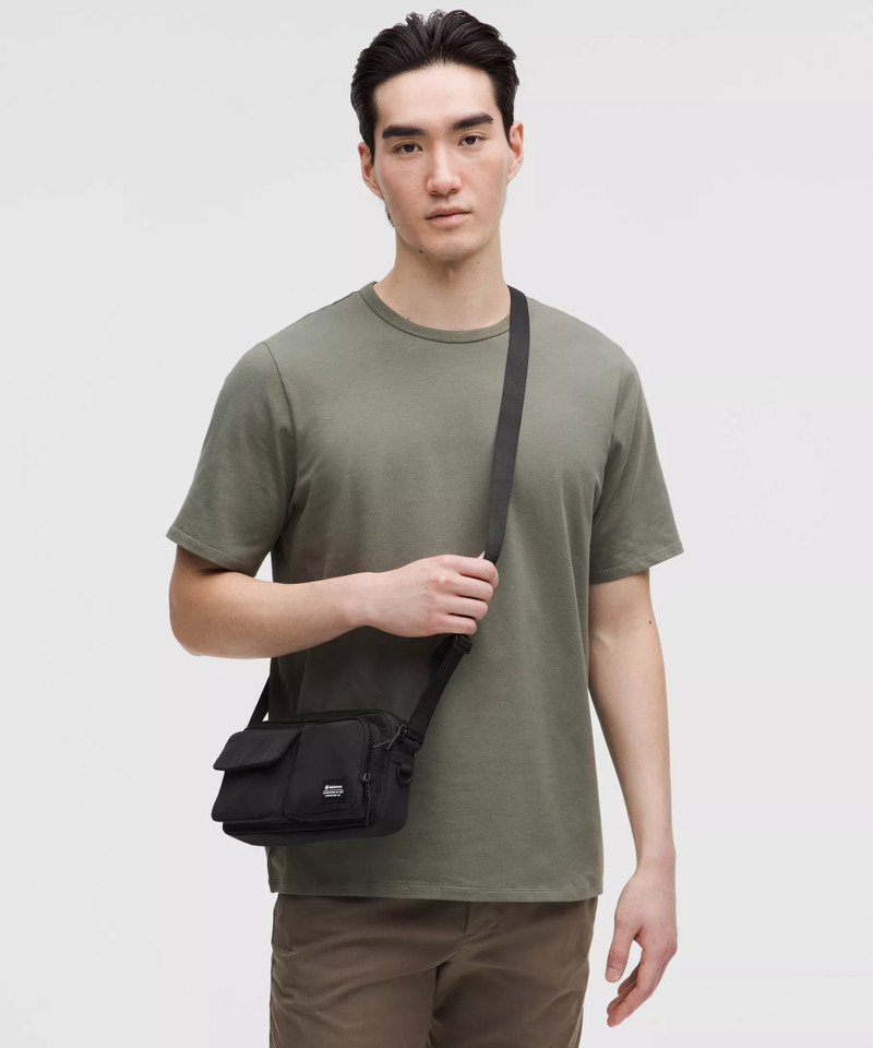 lululemon Multi-Pocket Crossbody Bag 2.5L outlook