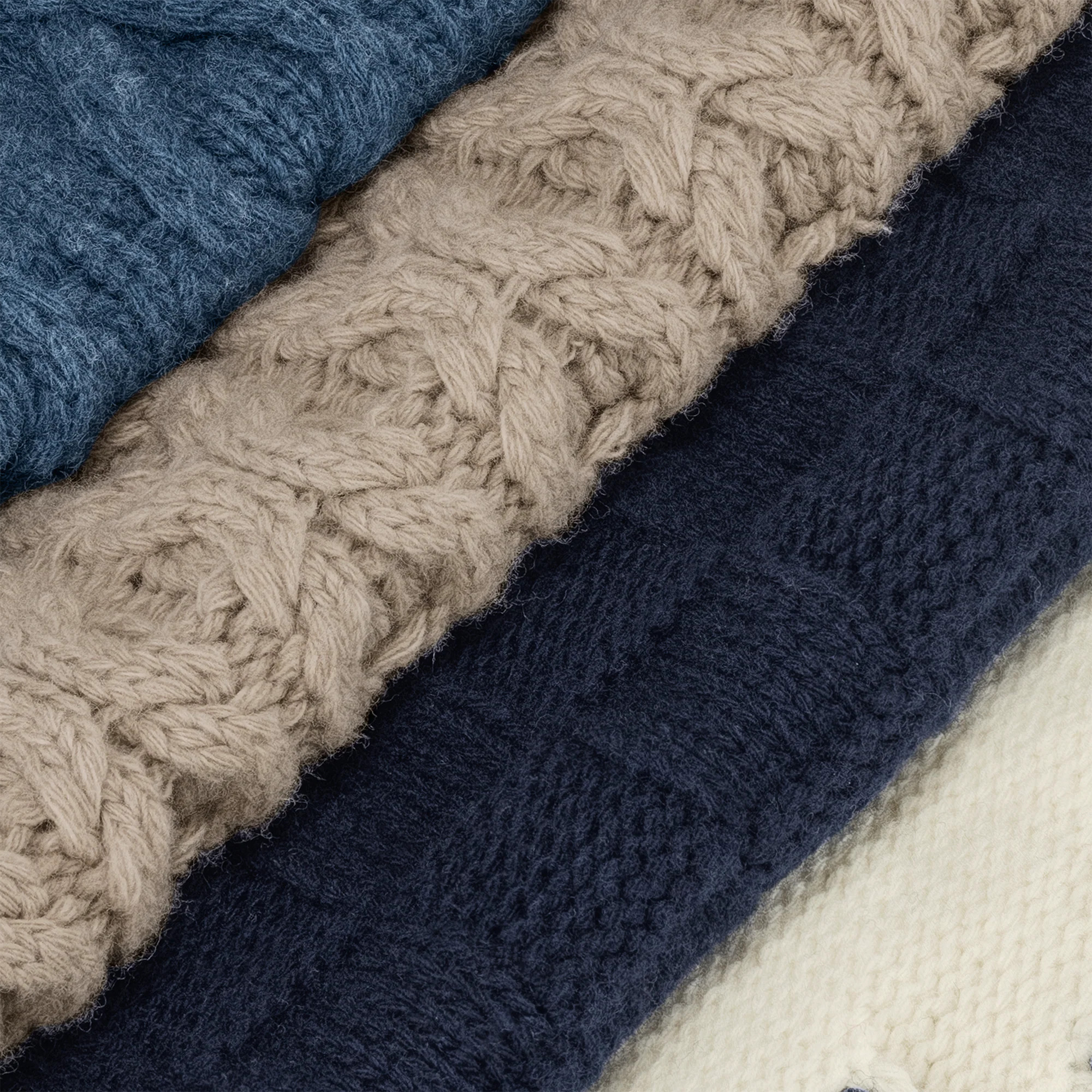 LV Cable Scarf - 3