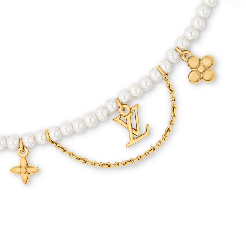 Louis Vuitton Blooming Pearls Necklace outlook