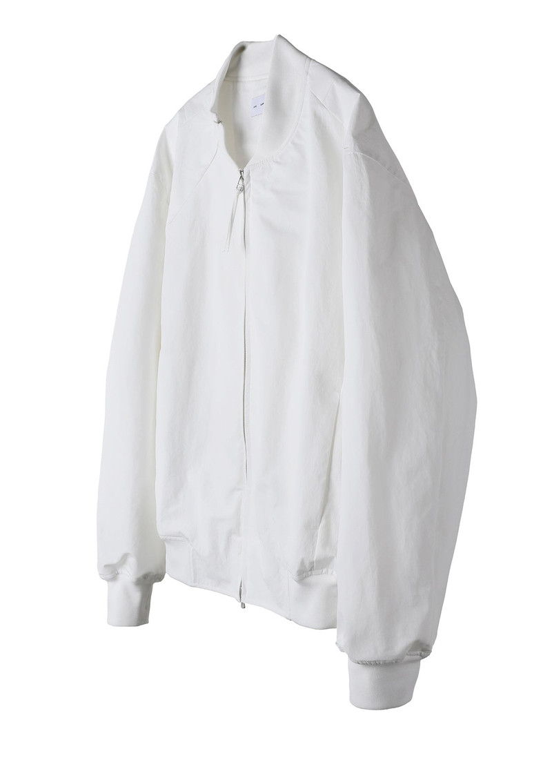 6.0 BOMBER RIGHT (WHITE) 3