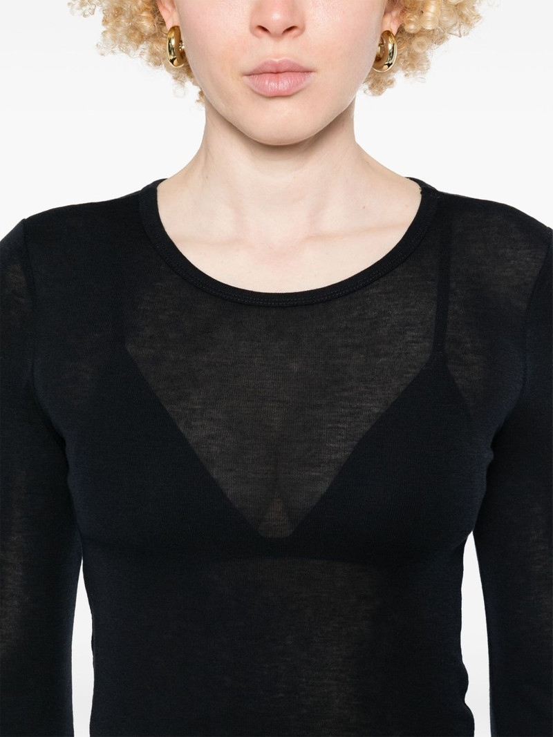 long-sleeve T-shirt 5