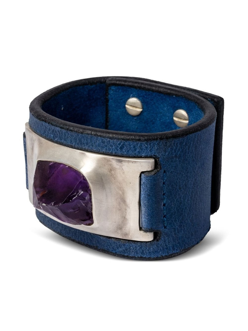 Parts of Four Amulet amethyst bracelet outlook