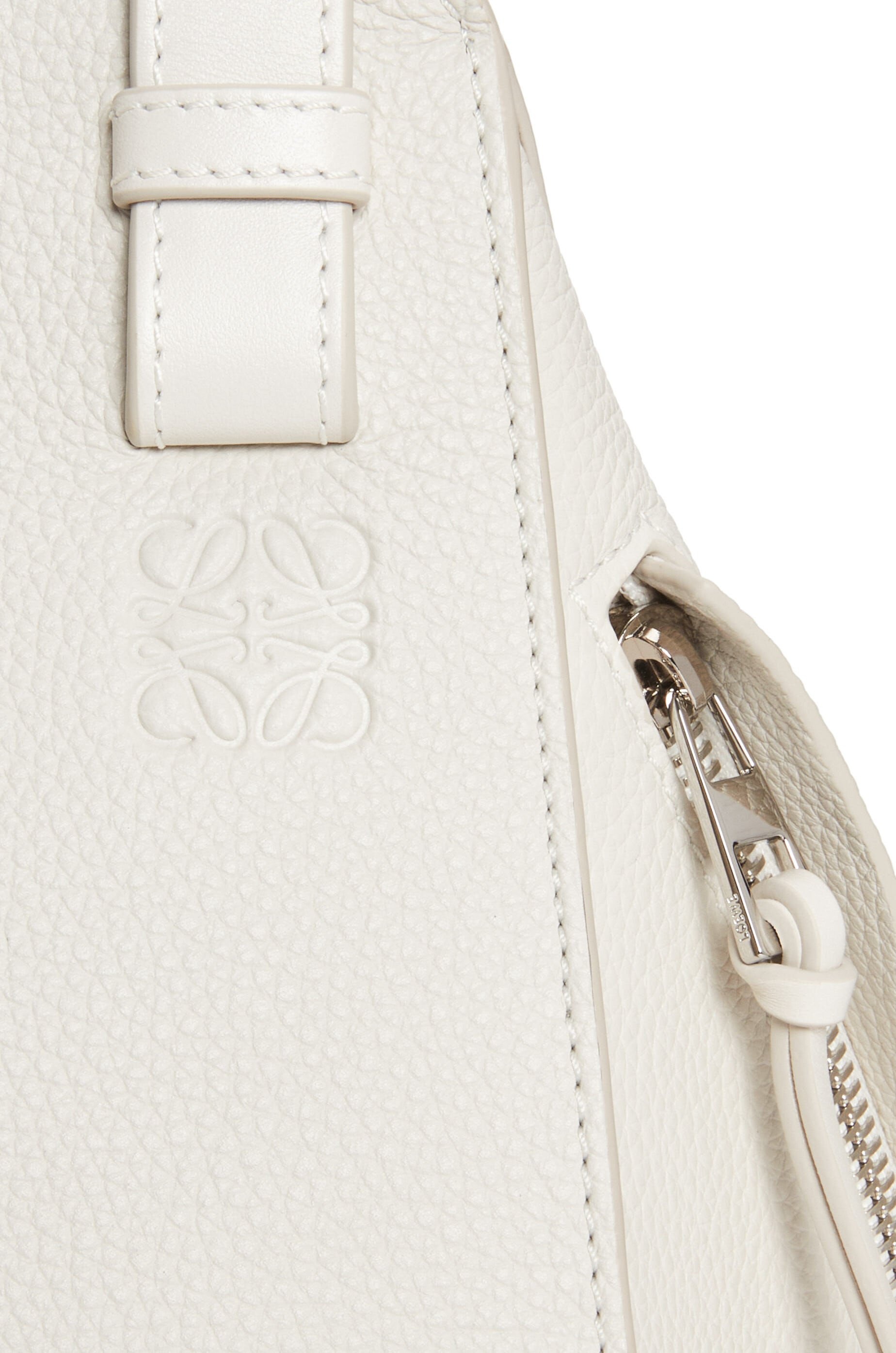 Compact Hammock bag in soft grained calfskin - 9