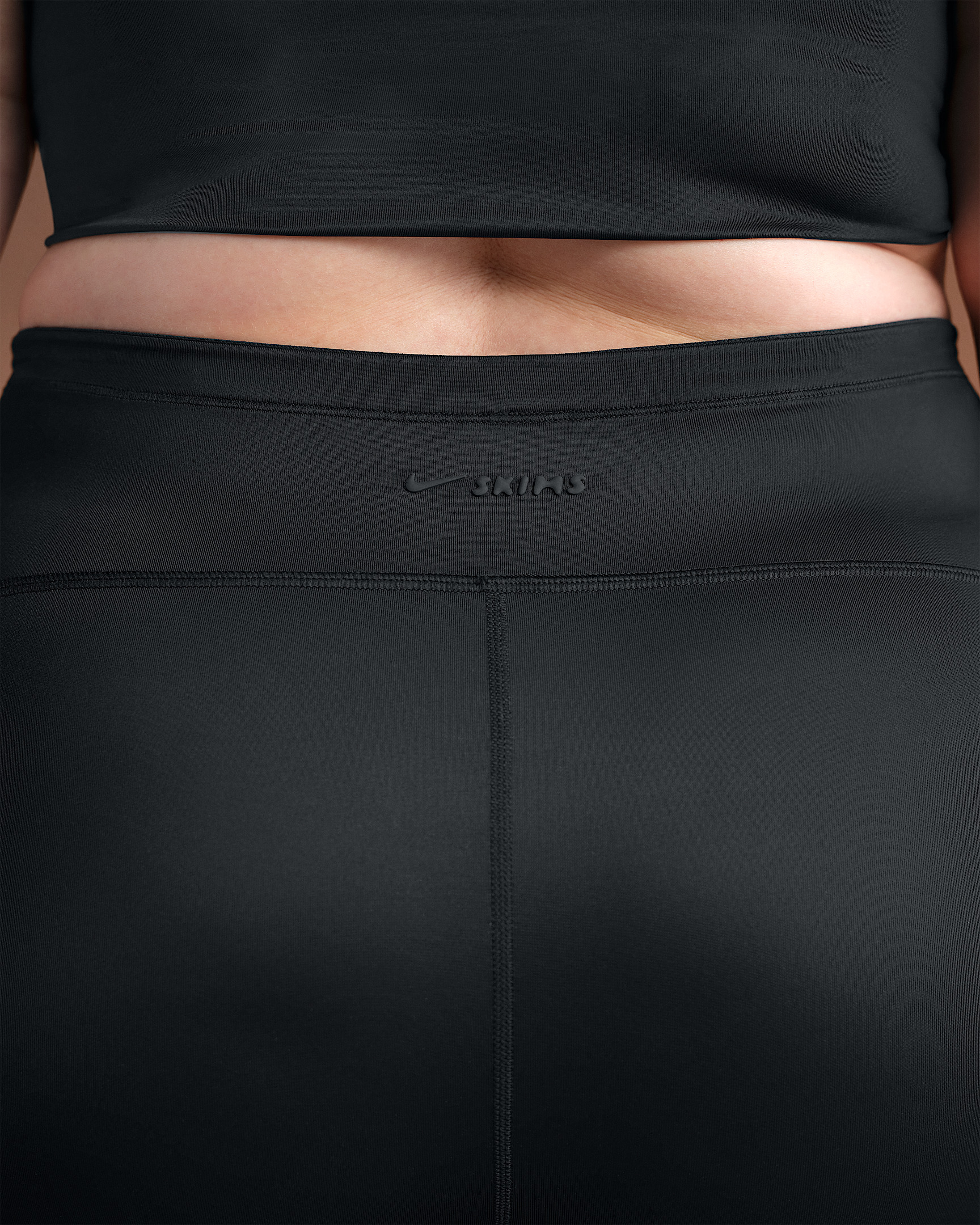 NikeSKIMS Shine Women's High-Waisted 17" Leggings with Drawcord - 10
