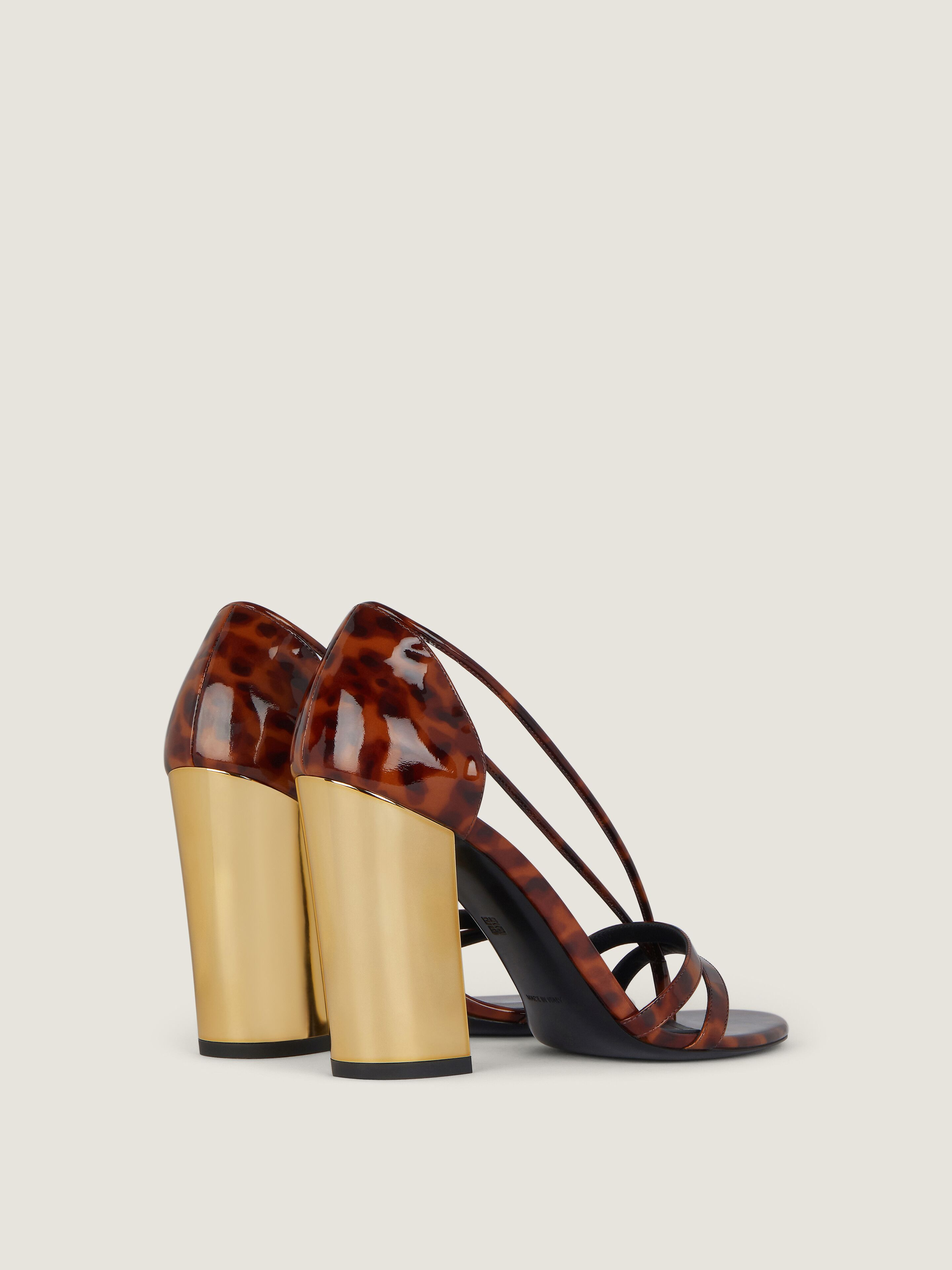 BLOCK HEELED SANDALS IN TORTOISE SHELL PATENT LEATHER - 4
