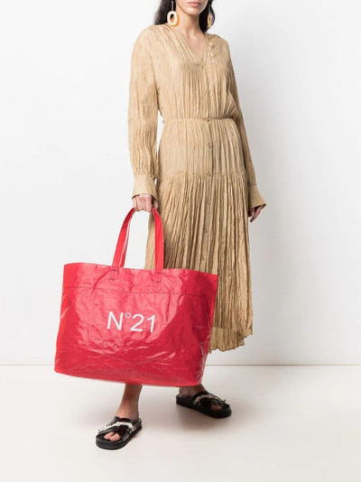 N°21 maxi logo-print tote bag outlook