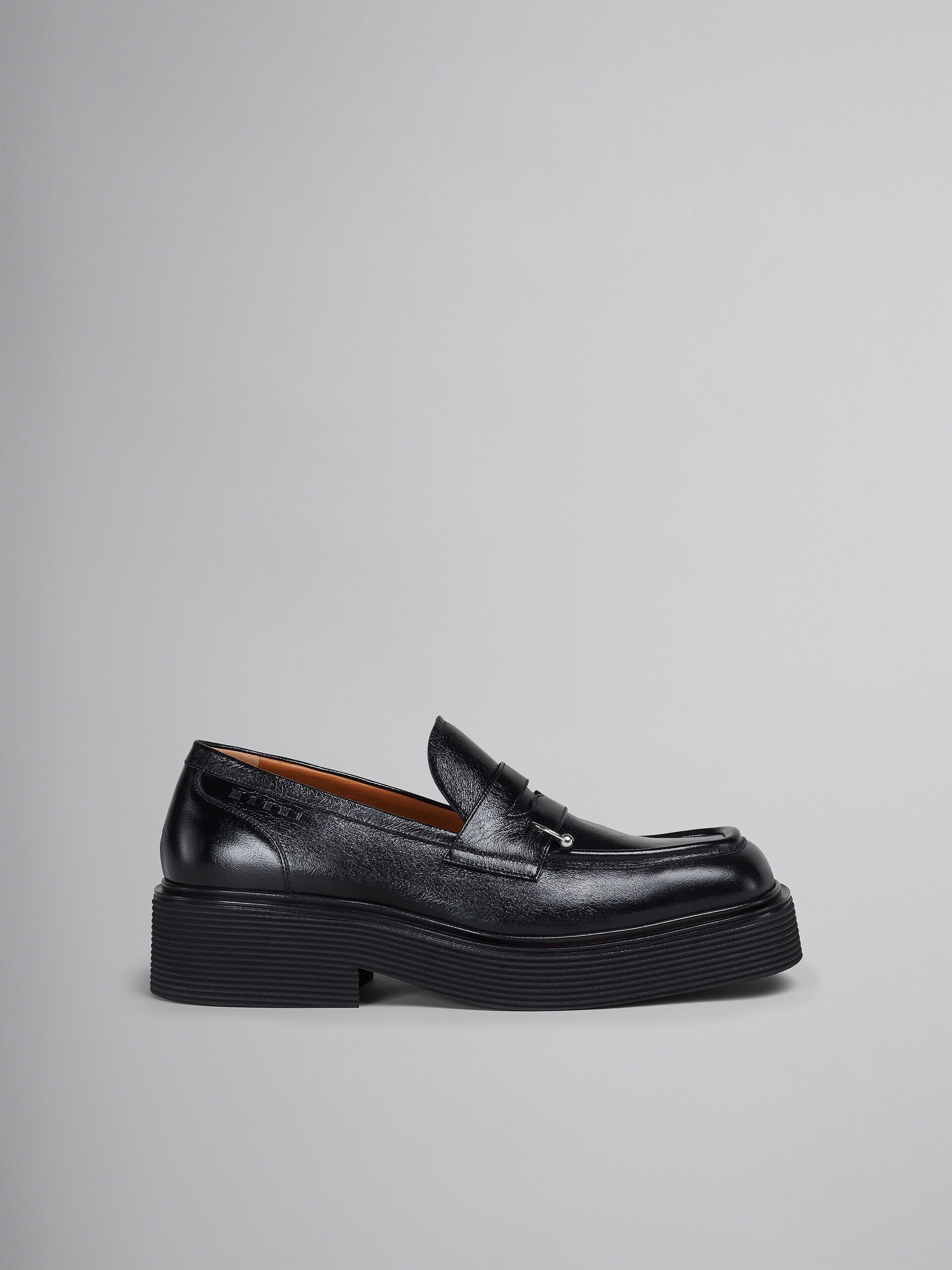 BLACK LEATHER MOCCASIN - 1
