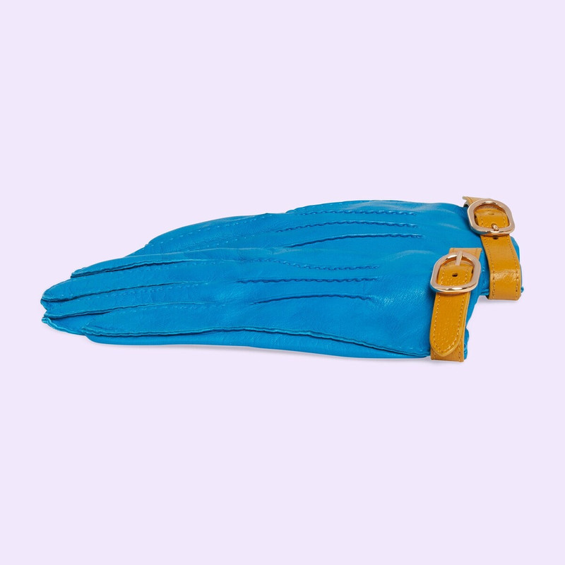 GUCCI Leather gloves with buckle outlook