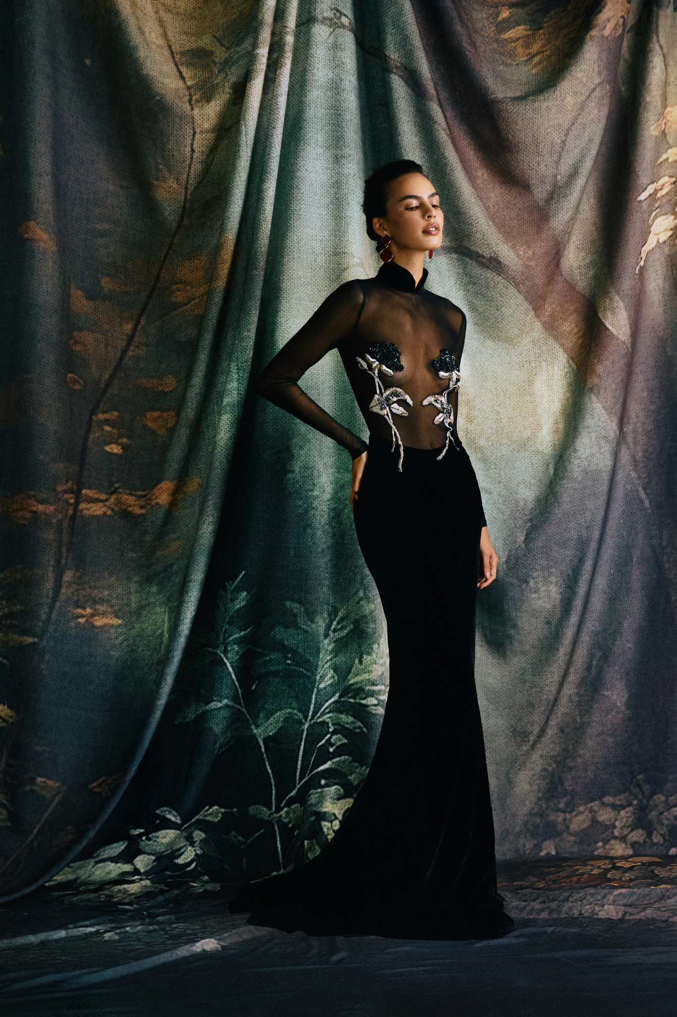 UMA GOWN - 2
