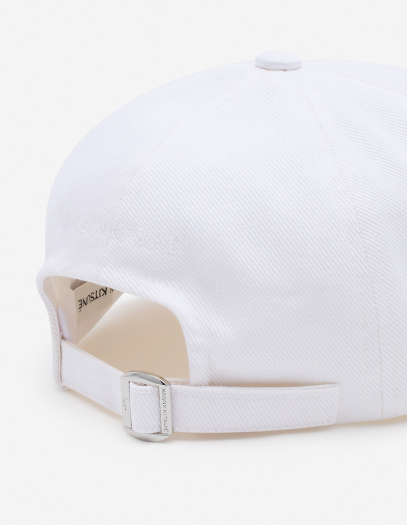 LARGE FOX HEAD EMBROIDERY 6P CAP 3
