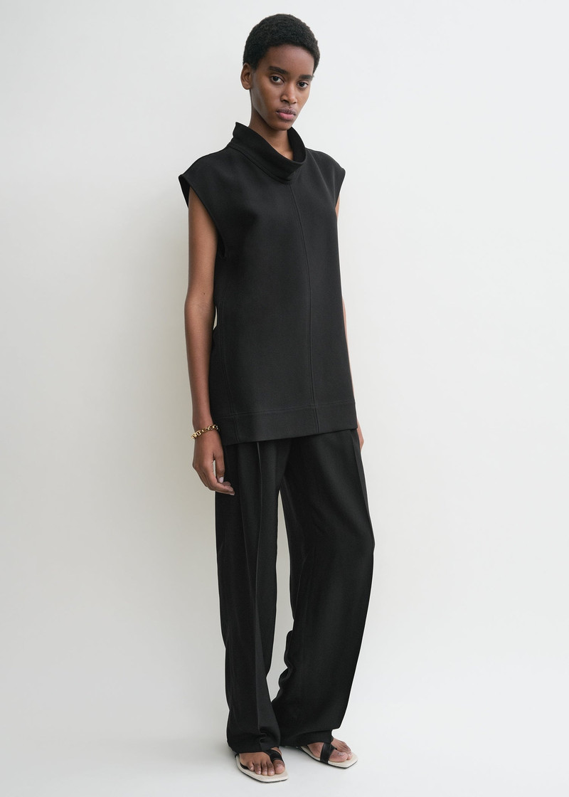 High neck top black 3