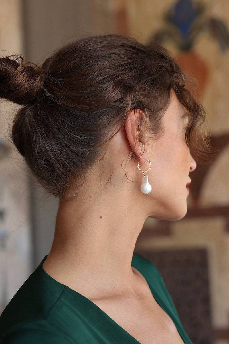 Gaâla Frida Kahlo Pearl Earrings outlook