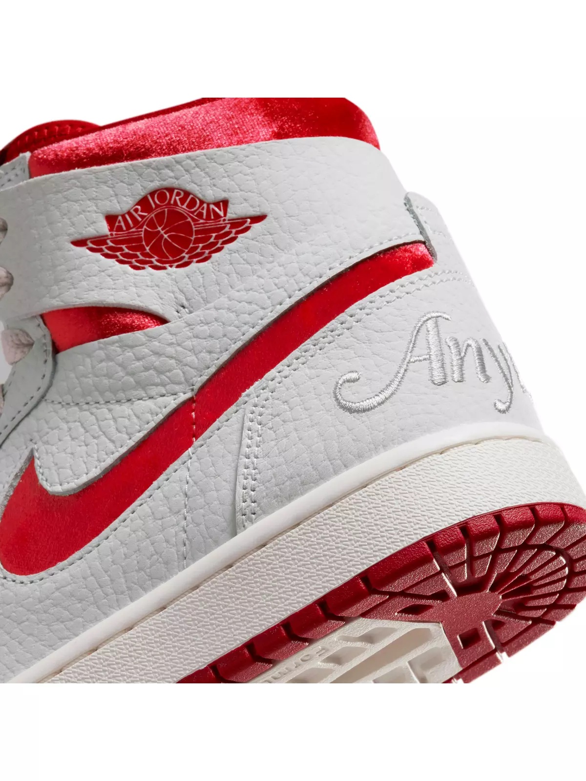 1 Zoom CMFT 2 "Valentines Day" Women's Shoe - 8