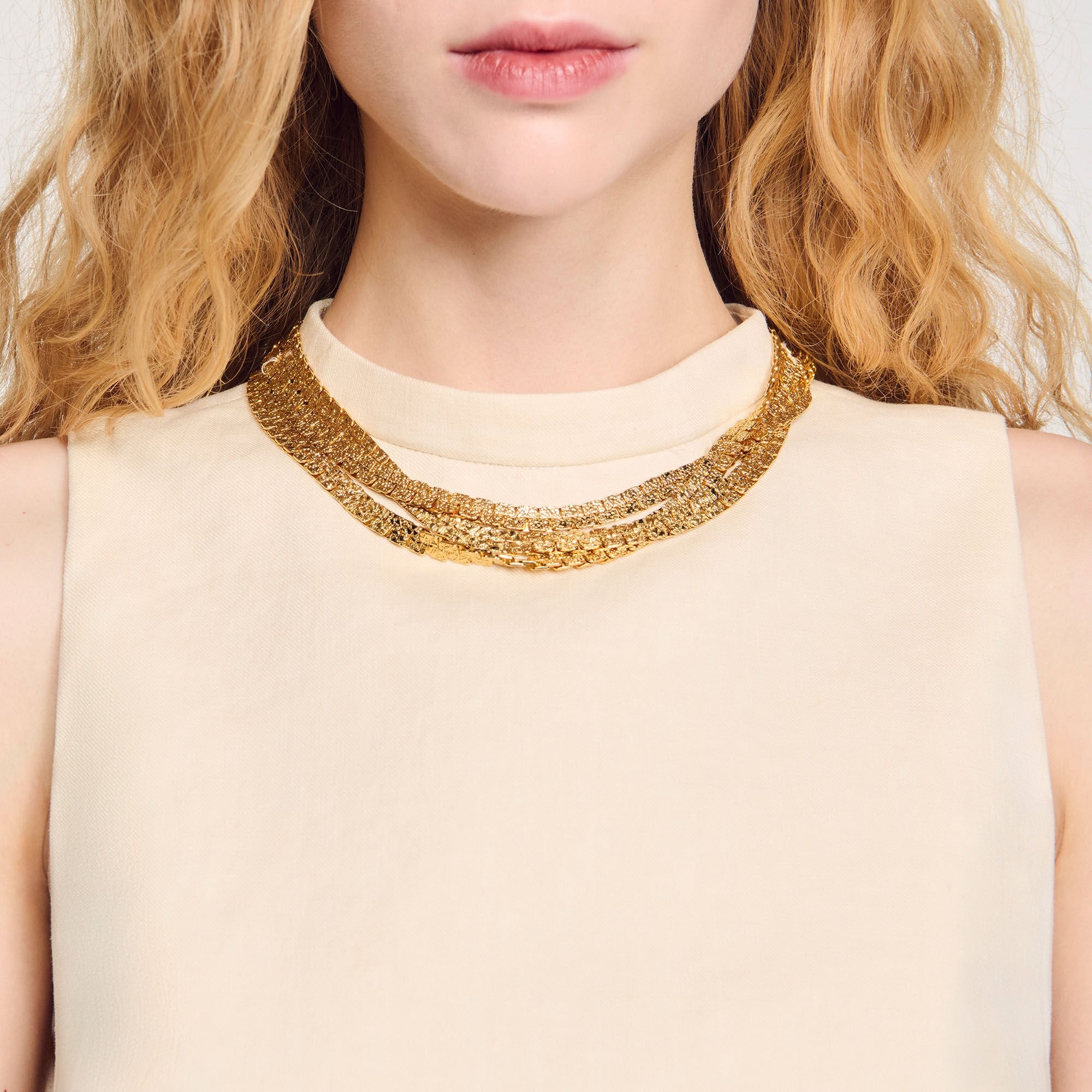 KNIT CROP TOP WITH NECKLACE - 3
