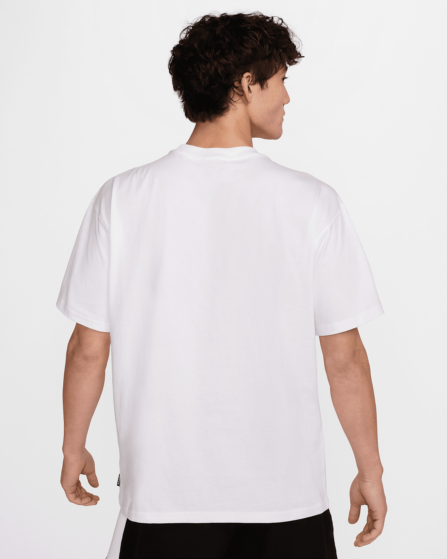 Nike Sportswear Men's Max90 T-Shirt - 2