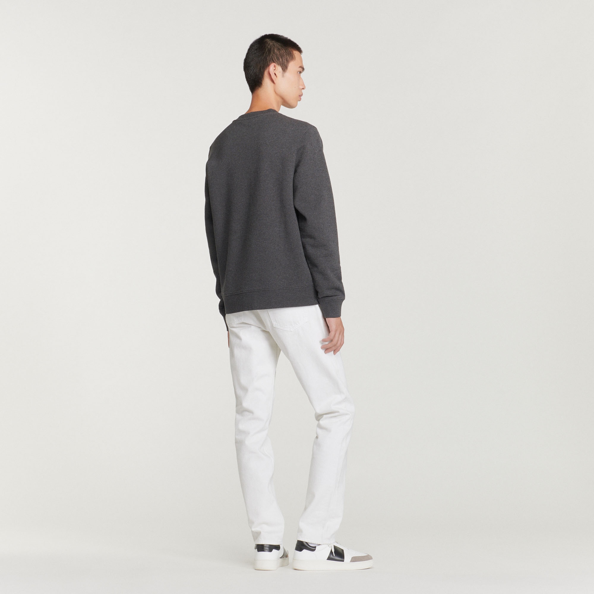 Round neck sweatshirt - 6