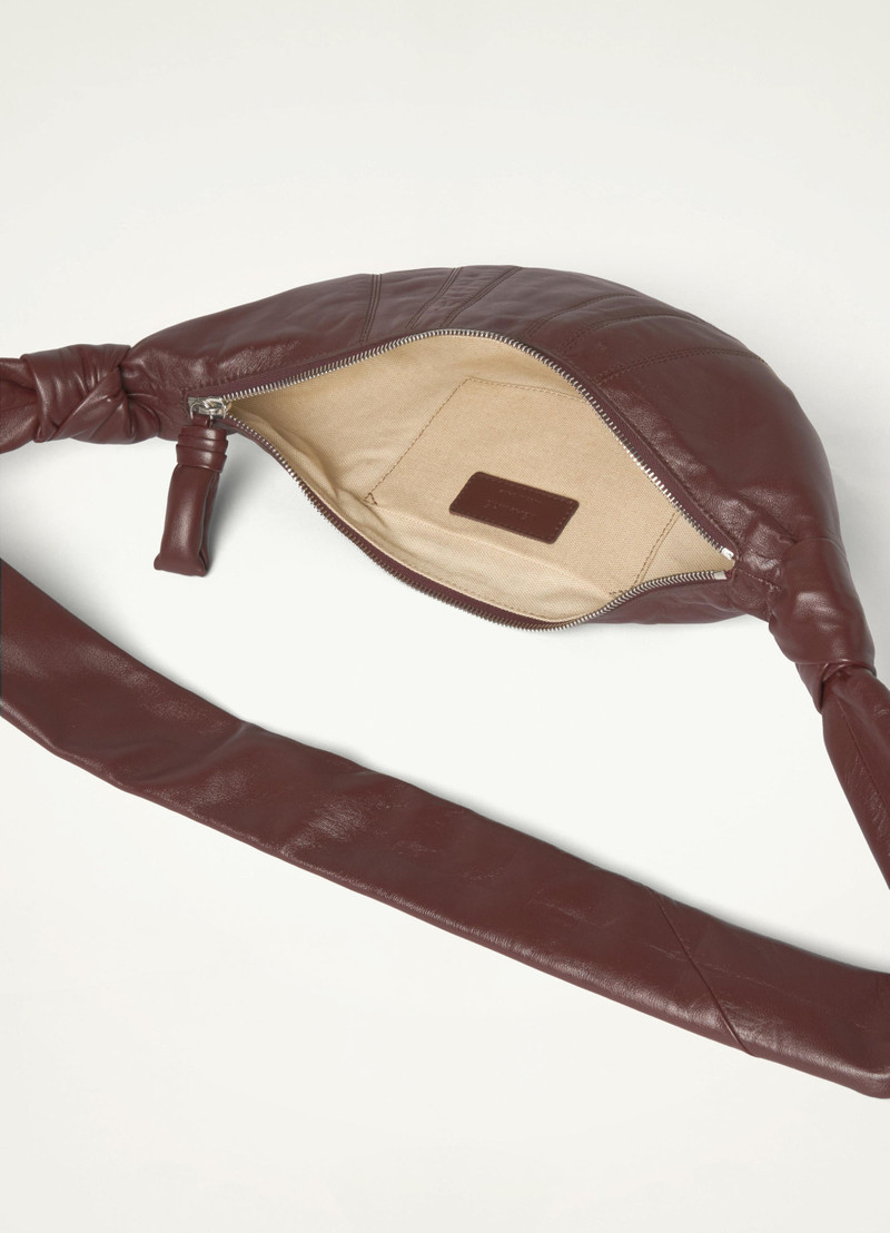 Lemaire SMALL CROISSANT BAG
SOFT NAPPA LEATHER outlook